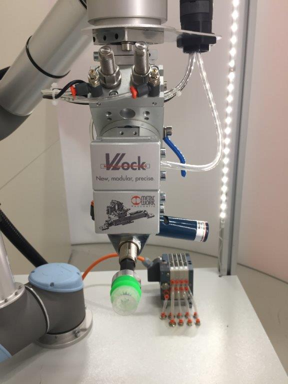 V-Lock Komponenten + kollaborativer Roboter 2